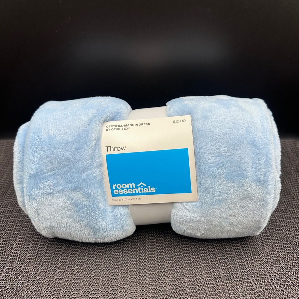 Room Essentials Light Blue Plush Throw Blanket 50x60 Fleece 100% Recycled Poly